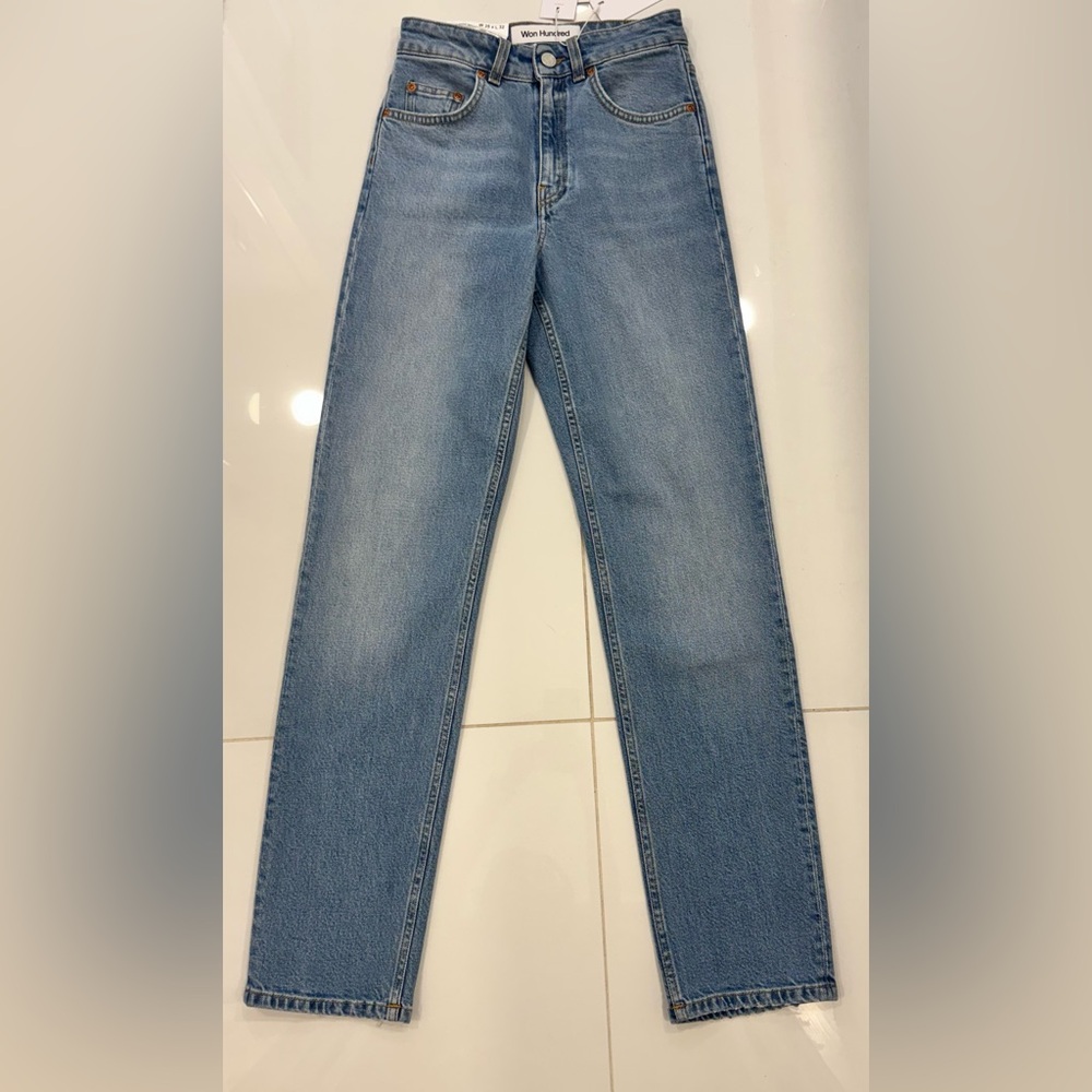 Won Hundred Straight Leg Jeans. Made in Italy. Size 25/32